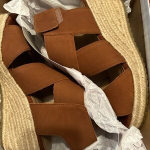SOUL Naturalizer Tan Wedges with Espadrille Sole